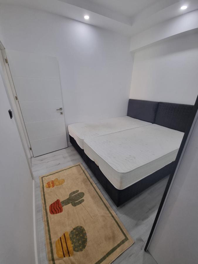Aloha Airport Guest Home Altinkum  ภายนอก รูปภาพ